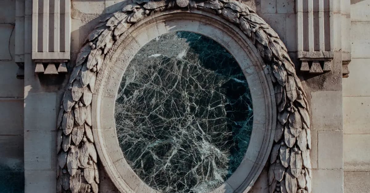 Choisir des miroirs anciens : Guide d'achat complet
